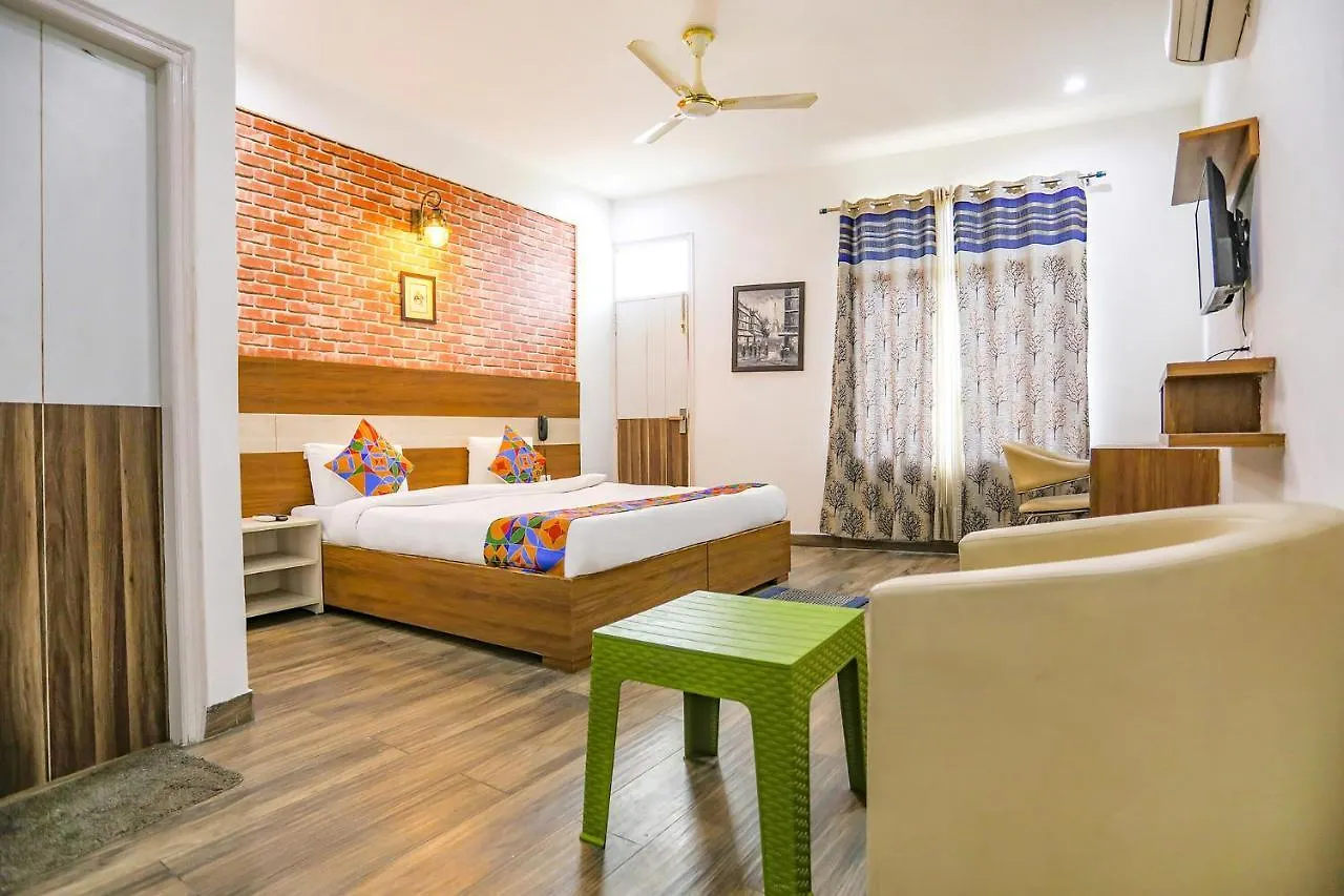 Fabhotel Aravali Suites Gurgaon